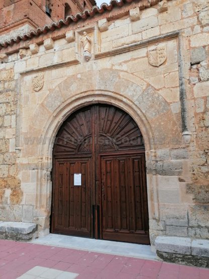 Restauración de las Puertas de la Iglesia de San Pedro de Villagarcía de Campos: Un Rescate del Patrimonio - Imagen 7