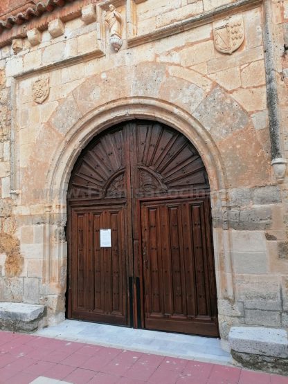 Restauración de las Puertas de la Iglesia de San Pedro de Villagarcía de Campos: Un Rescate del Patrimonio - Imagen 8