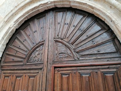 Restauración de las Puertas de la Iglesia de San Pedro de Villagarcía de Campos: Un Rescate del Patrimonio - Imagen 10