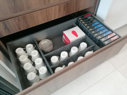 Muebles Desayunadores a Medida con Puertas Escamoteables: La solución perfecta para una organizada cocina - Imagen 22